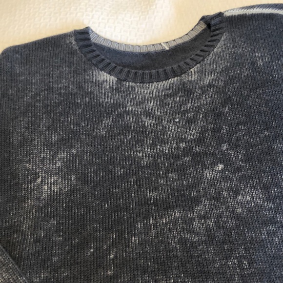 Lululemon sweater - Picture 4 of 7